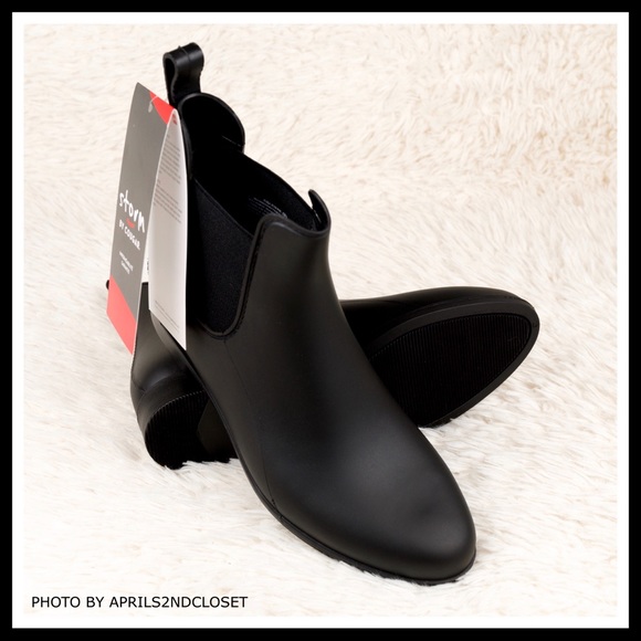 BLACK WATERPROOF ANKLE BOOTIES SHORT RAIN BOOTS - Picture 5 of 16